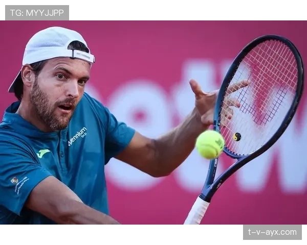 埃斯托里尔战术解析：关键策略助力球队表现亮眼