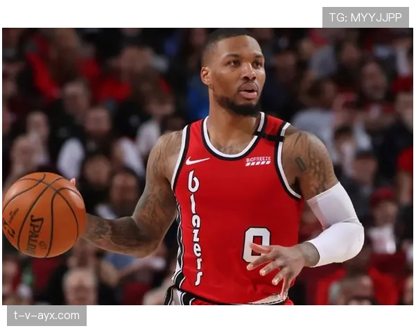 达米安·利拉德球场像教练，私下却像小镇土豪，这反差把我看懵了